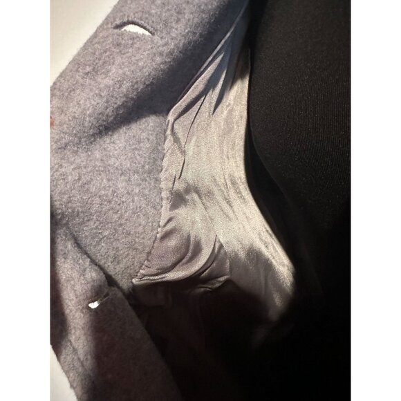 London Fog Wool Blend Coat – Women’s Size 10P – Classic Gray - Picture 9 of 12